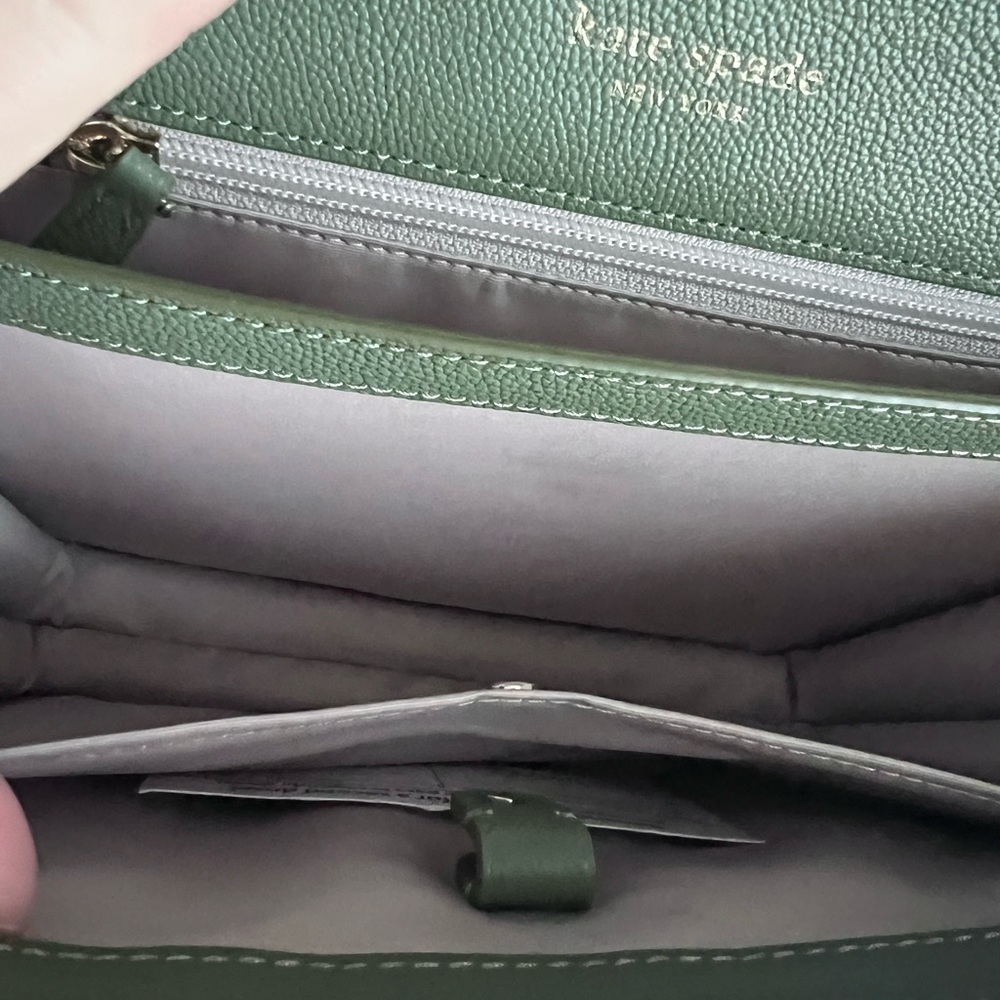 Kate spade purse 🔒 - Picture 2 of 2